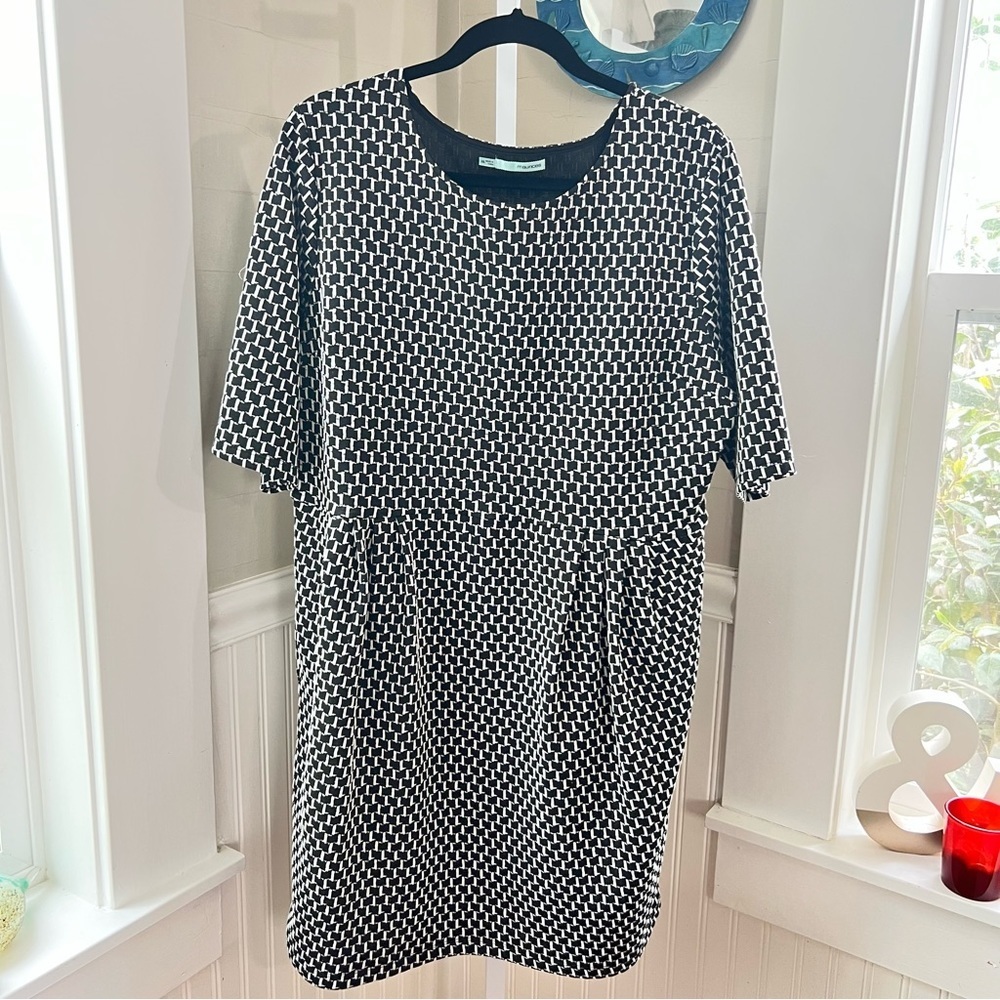 Maurices Midi Dress XXL Black & White Work Dress Flattering Pockets (1555)